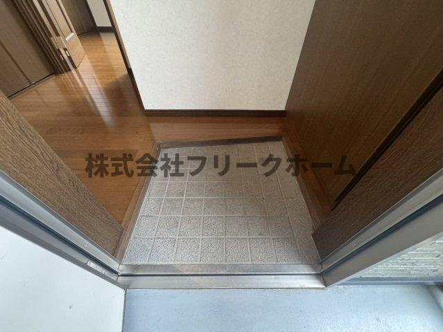三鷹市牟礼６丁目のアパートの玄関