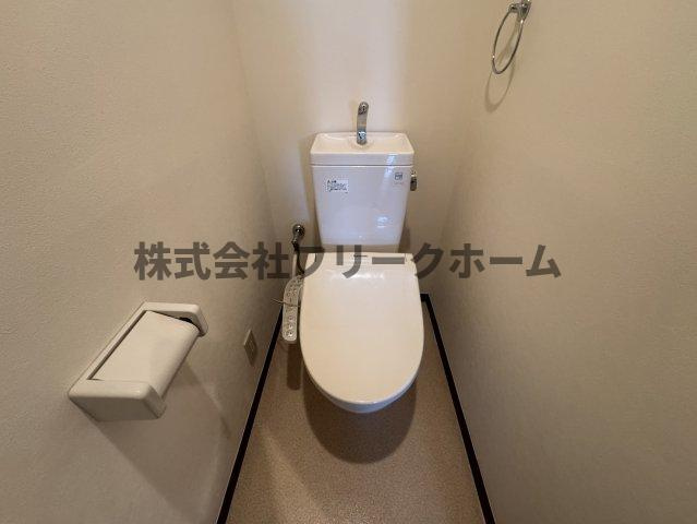 三鷹市牟礼６丁目のアパートのトイレ