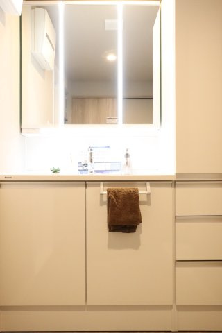須磨パークヒルズＦ棟の独立洗面台|独立洗面台