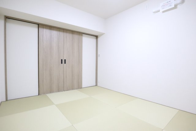 須磨パークヒルズＦ棟の和室|約6.0帖の和室