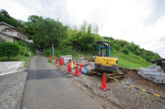 【前面道路含む現地写真】 | 【仲介手数料無料！！】八王子市中山　新築戸建て（全3棟）1号棟　3480万円