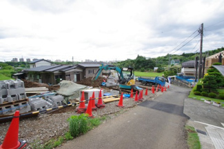 【前面道路含む現地写真】 | 【仲介手数料無料！！】八王子市中山　新築戸建て（全3棟）1号棟　3480万円
