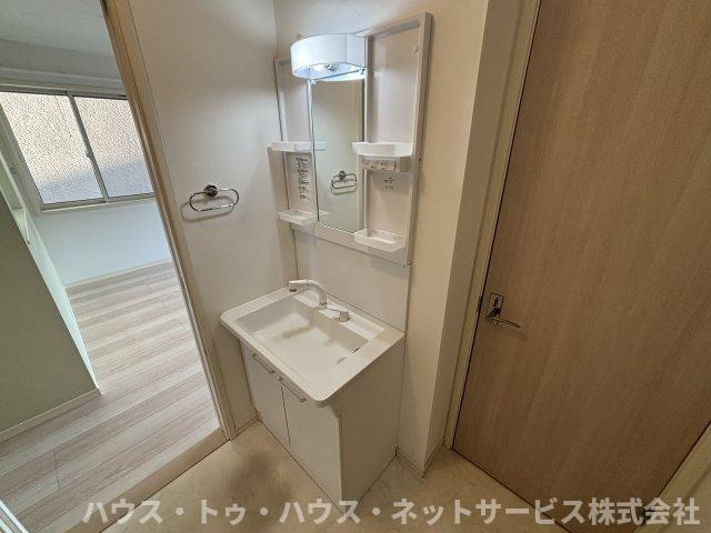 つくしが丘５丁目住宅の独立洗面台