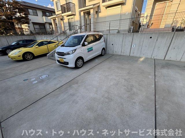 つくしが丘５丁目住宅の駐車場