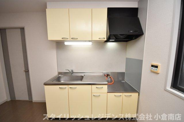 シャーメゾン中曽根　Ａ棟のキッチン