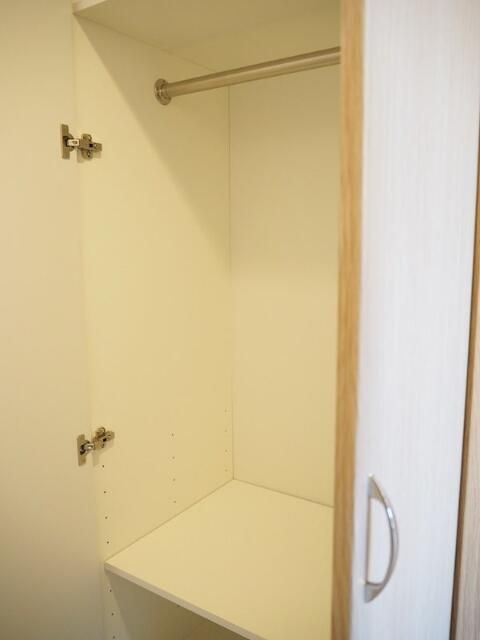 ルーブル三軒茶屋伍番館の収納