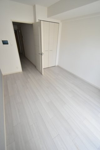 スプランディッド難波サウスの寝室