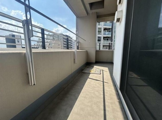 パークタワー渋谷本町のバルコニー
