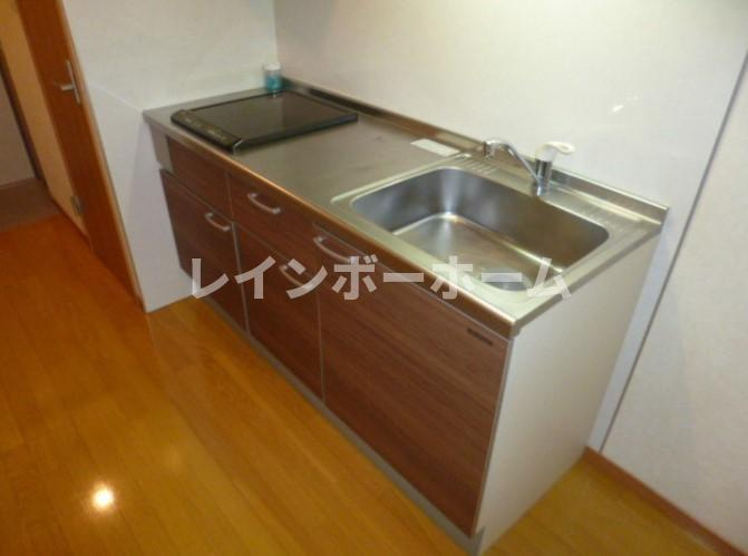 アンプルール フェール 戸田公園のキッチン