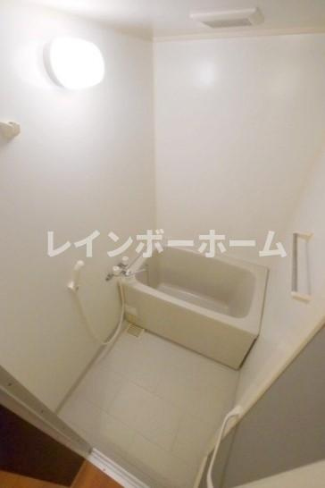 プチロワイヤル壱番館の浴室