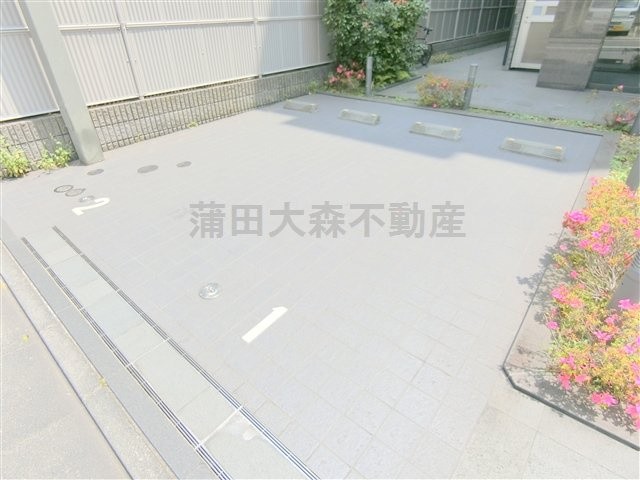 ルーブル大鳥居弐番館の駐車場|敷地内平置き駐車場　空き状況等詳細はお問合せ下さい。