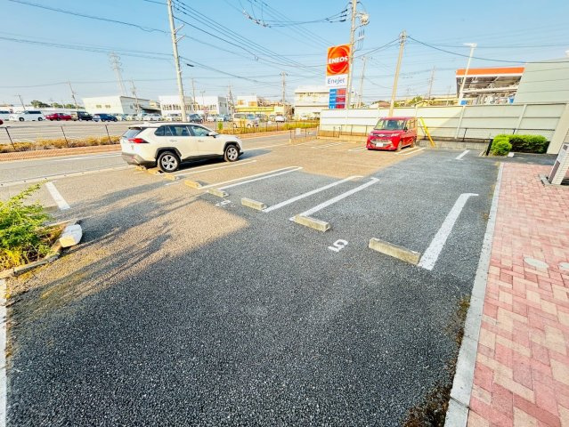 【駐車場】
