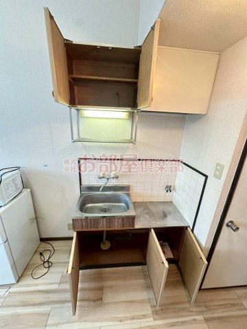 カサブランカ御井のキッチン|コンパクトなキッチンで掃除もラクラク