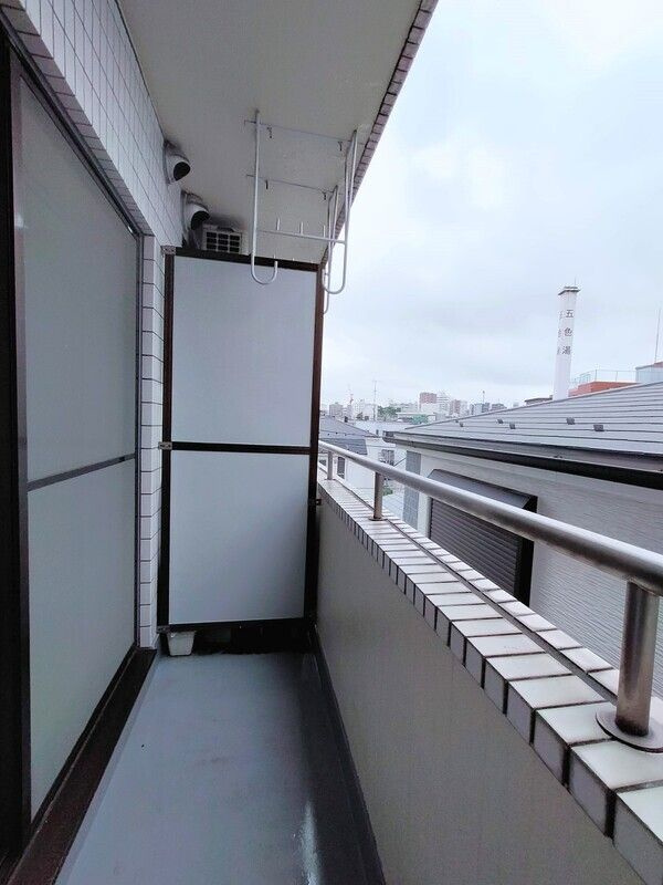 ヴェラハイツ椎名町のバルコニー