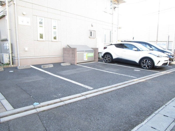 ピノラソの駐車場|駐車場があります