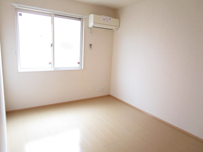ピノラソの寝室|落ち着いて過ごせるお部屋なので、寝室にいかがでしょうか
