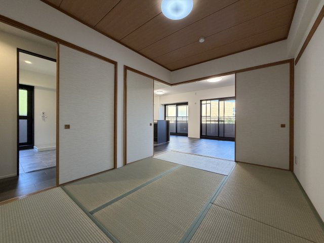 ユニーブル鳴海東ガーデンコートの和室