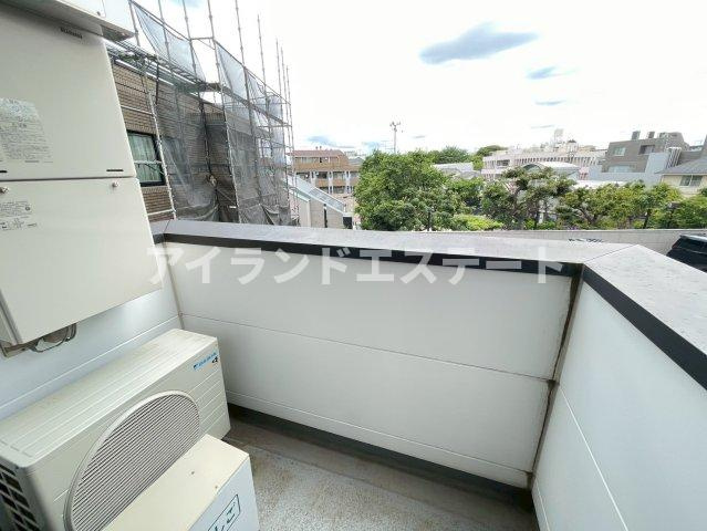 テラス自由が丘　女性限定　宅配BOX　駅近のバルコニー