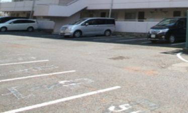 ペアヒルズ大野の駐車場