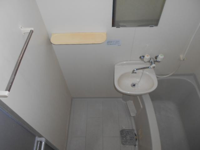 ソレイユ御器所の浴室