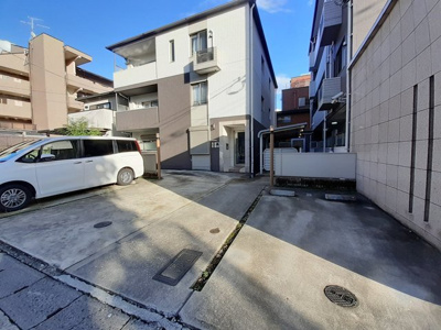【駐車場】 | ベル・アビタシオン