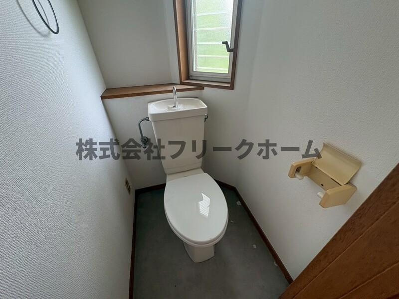 武蔵野市関前１丁目のアパートのトイレ
