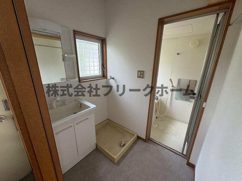 武蔵野市関前１丁目のアパートの浴室