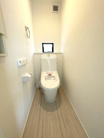 岡山市中区海吉　戸建のトイレ|2階トイレです。