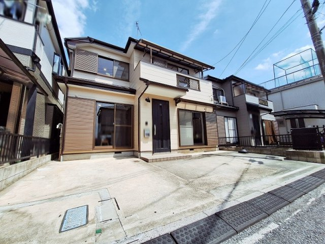 【外観】 | 板橋区赤塚4丁目　中古一戸建住宅（成増店） | 駐車場2台分有り！来客時やセカンドカー購入の際も安心です！