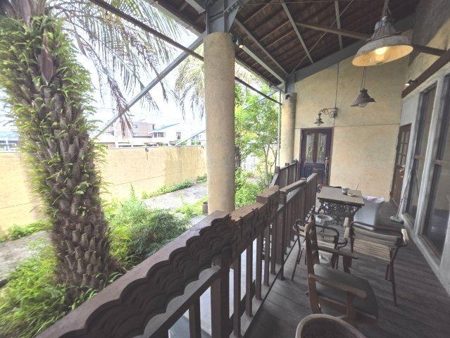 向山町5-17店舗の庭