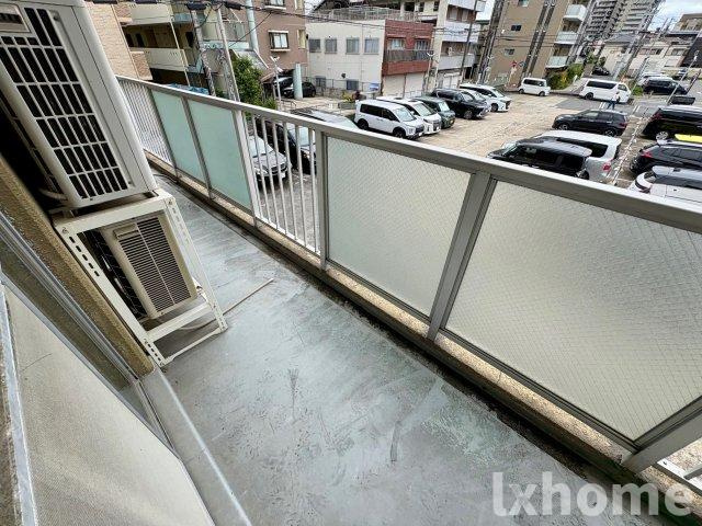 明香マンションのバルコニー