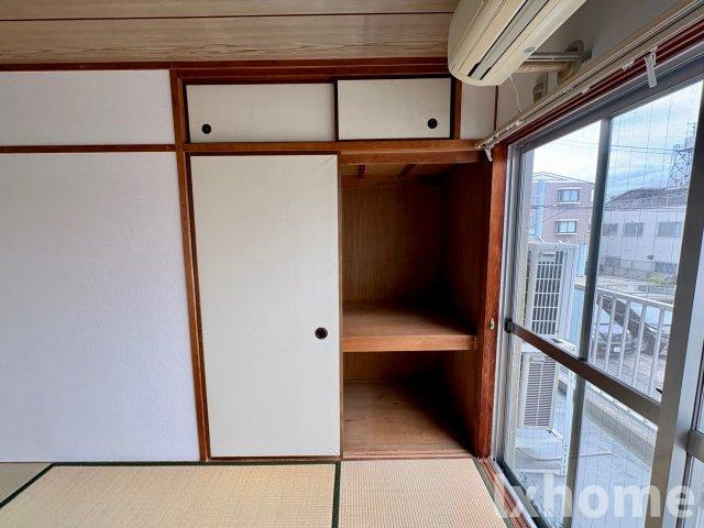 明香マンションの和室