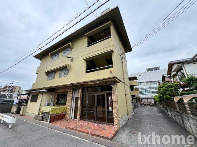 明香マンションの外観
