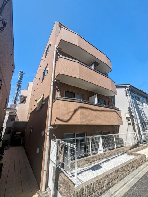 アムロゼッタ四ツ谷の外観
