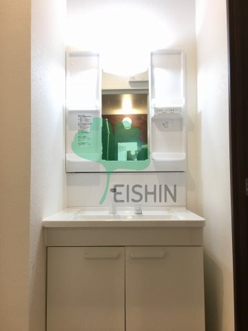 レンブランサの洗面所|シャンプードレッサー洗面台