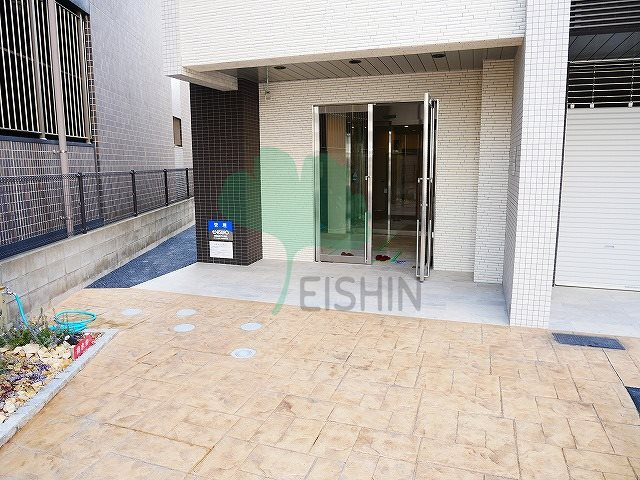URBAN3（アーバン3）のエントランス