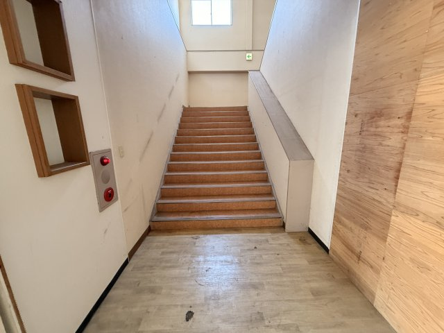 東合川新町店舗