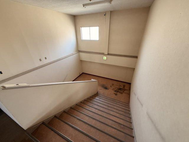 東合川新町店舗