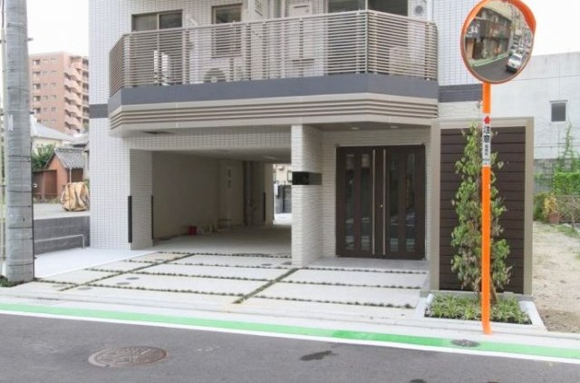 Trail博多(トレイル博多)の駐車場