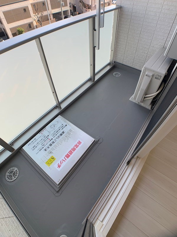 Sansevieria夏原のバルコニー