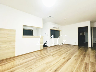 【居間・リビング】 | 長江ビル | 洋室のお部屋です。