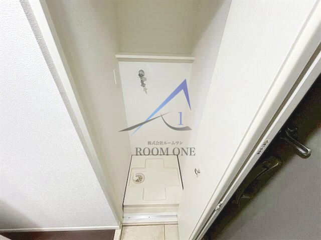 ファーストプレイス大崎の設備|洗濯機置場です。