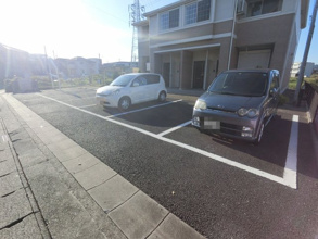 【駐車場】