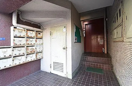 メゾン平和のエントランス