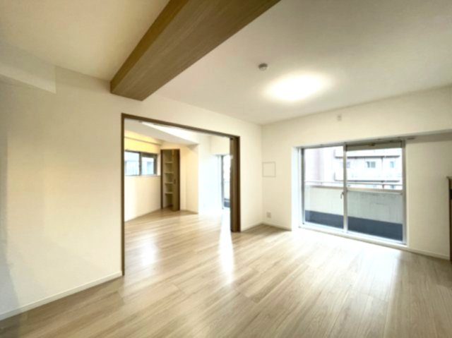 『八王子市マンション』ストーク八王子【仲介手数料無料】　八王子市明神町4-1-2の居間・リビング|～仲介手数料無料☆八王子ひなた不動産～ストーク八王子