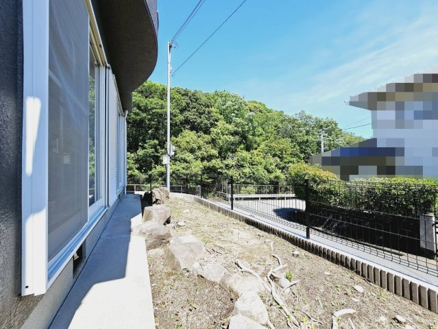 若草町３丁目戸建の庭|■南庭■ウッドデッキを設置するとさらに便利