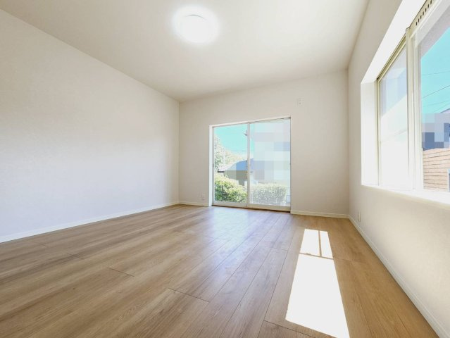 若草町３丁目戸建の洋室|■1階洋室約8帖