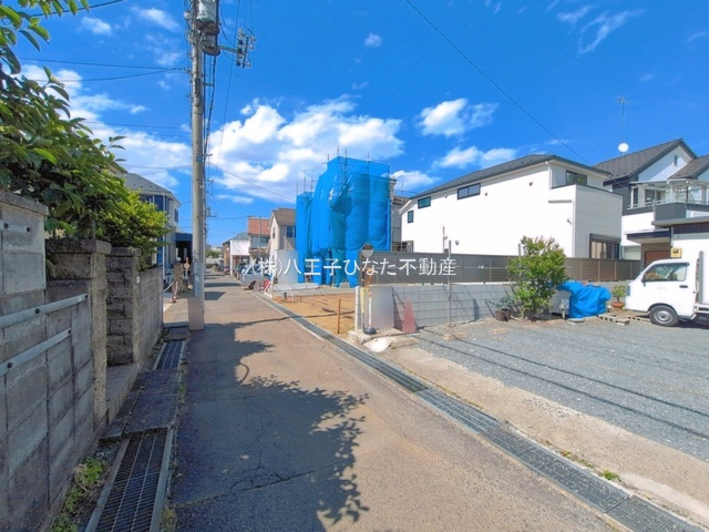 『八王子市新築戸建て』八王子市東浅川町212【仲介手数料無料】　６期の前面道路含む現地写真|～仲介手数料無料☆八王子ひなた不動産～八王子市東浅川町　新築戸建て