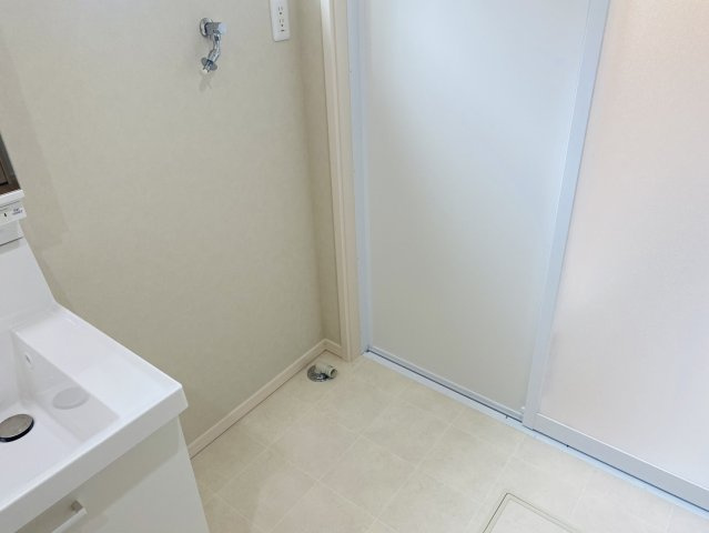 本巣郡北方町 高屋清流６丁目（美江寺駅） 2階建　5ＬＤＫのその他|洗濯機置き場