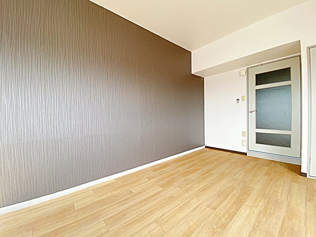 麦島建設本社ビルの内装